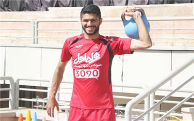 بازیکن مازاد پرسپولیس مدیرعامل باشگاه را تهدید کرد!