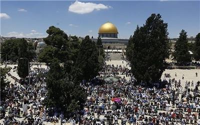 مشارکت گسترده فلسطینیان در نماز جمعه مسجدالأقصی + عکس